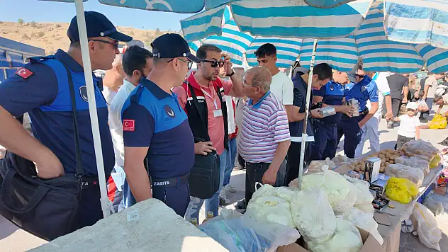 Zabıta denetledi, bozulmuş gıdaya rastlanmadı