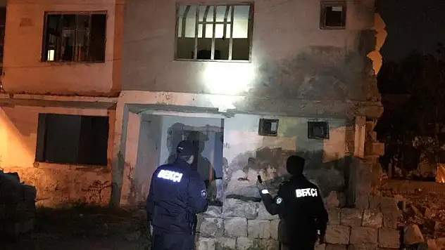 Zehir tacirleri tutuklandı