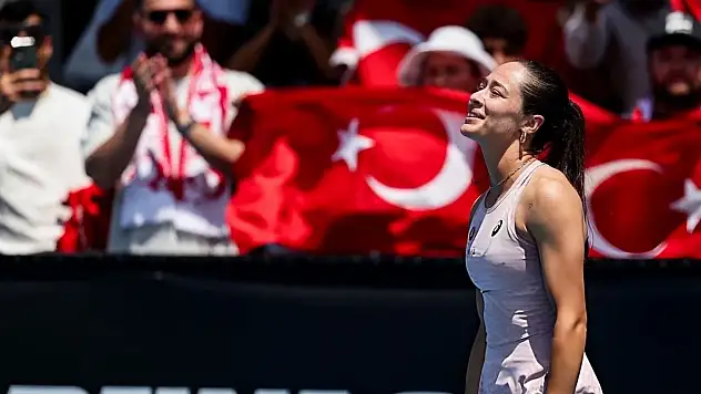 Zeynep Sönmez Avustralya Açık'a veda etti