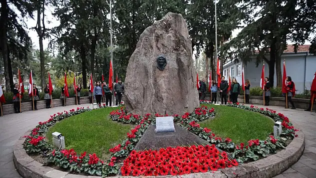 Zübeyde Annemizi andık...