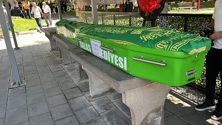 Anne ile 8 aylık bebeği Kayseri'de toprağa verildi