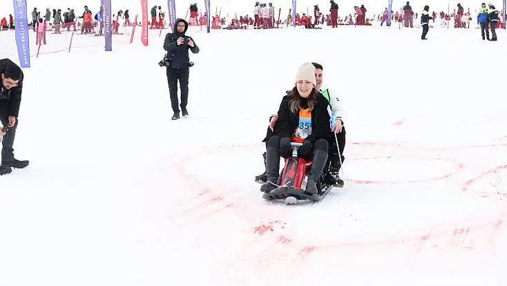 Erciyes’te “Artık çekilmez oldun” yarışı