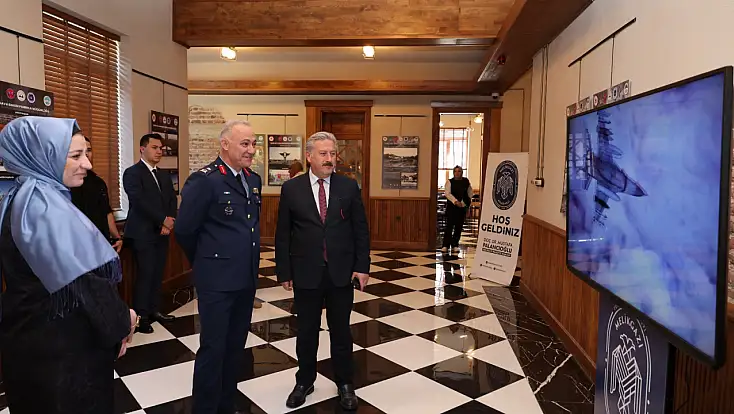 Hava Bakım Fabrika Müdürlüğü’nün 100. Yıl Resim Sergisi Açıldı