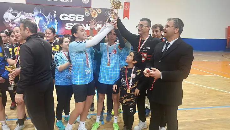 Kayseri’de Futsal Yıldızlar İl Birinciliği sona erdi