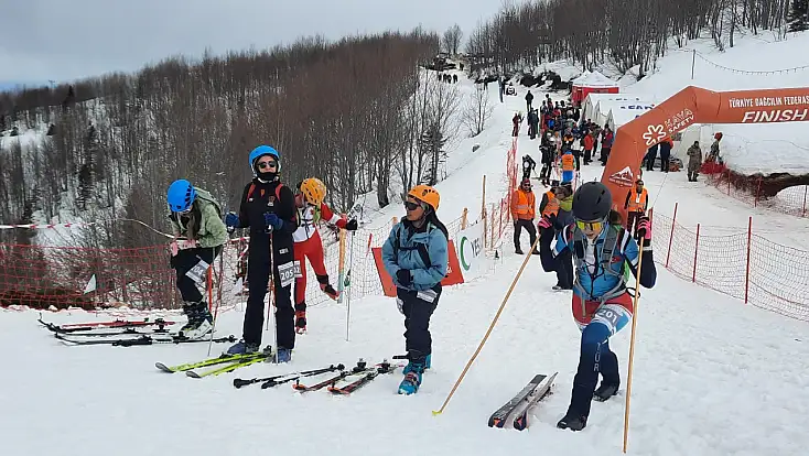 Kayserili kayakçılardan 20 madalya