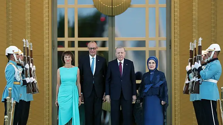 Merz: 'Türkiye, Almanya ve NATO İçin Önemli Bir Ortak'