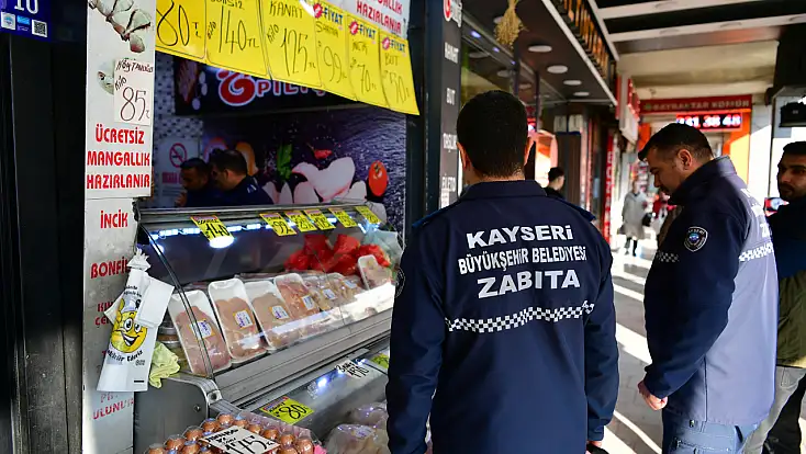 Meydanda kanatlı eti denetimi