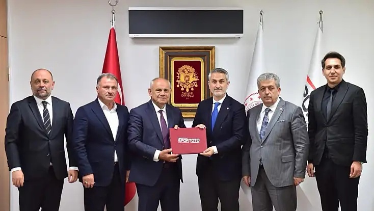 Yahyalı’ya yarı olimpik kapalı yüzme havuzu yapılacak