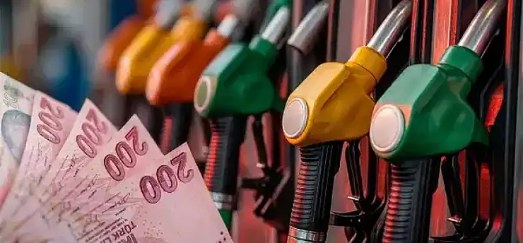 Akaryakıta Çifte Zam Beklentisi: Tarih Belli Oldu