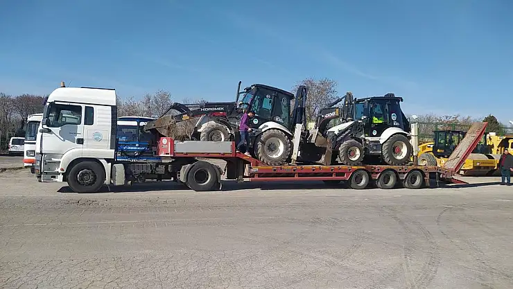  10 KONTEYNER EV VE 2 İŞ MAKİNESİ DEPREM BÖLGESİNDE