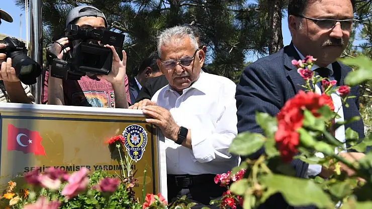 15 TEMMUZ ŞEHİDİ CENNET YİĞİT'İ KABRİ BAŞINDA ANDI