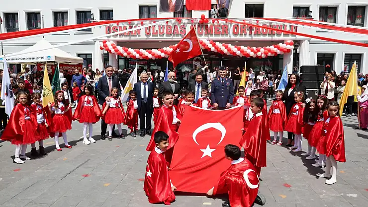 23 Nisan Ulusal Egemenlik ve Çocuk Bayramı coşkuyla kutlandı