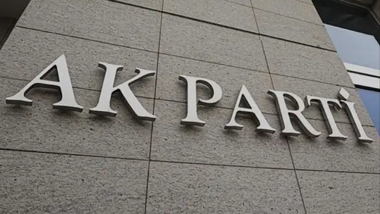 AK Parti'de 7 isimden istifa istendi