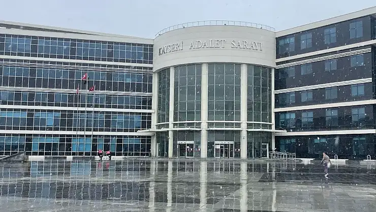 Annesini yağmaya teşebbüsten yargılanan sanık suçlamayı reddetti