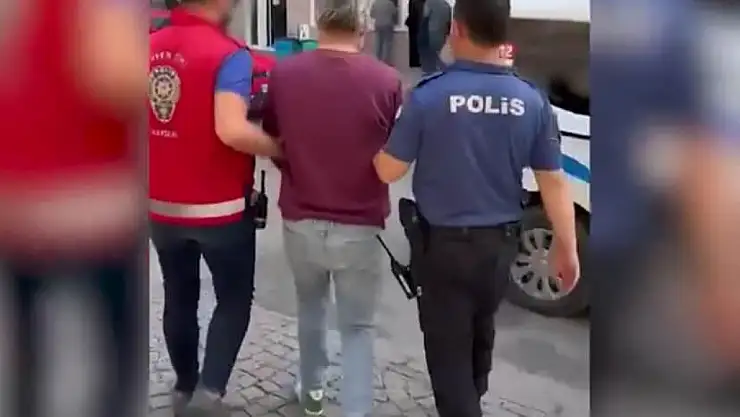 Aranan şahıs kazancılar çarşısı'nda yakalandı