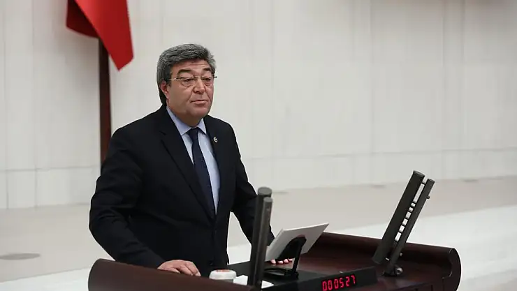 Ataş: 'İktidar, ithalata dayalı politikasıyla Türk çiftçisini ağlatmaktadır'