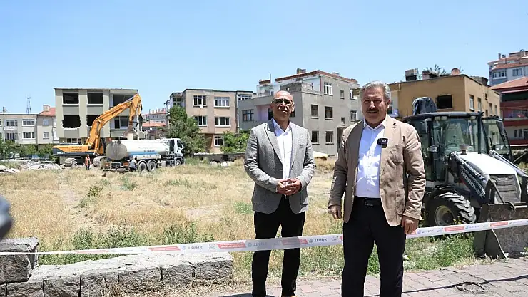 AYDINLIKEVLER'DE KENTSEL DÖNÜŞÜMÜ BAŞLATIYOR