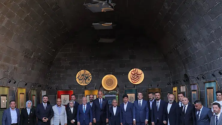 Bakan Ersoy ve Başkan Büyükkılıç Kayseri'de