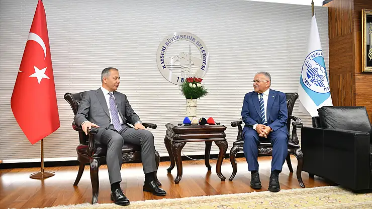 Bakan Yerlikaya'dan Başkan Büyükkılıç'a 'Örnek Belediyecilik' övgüsü