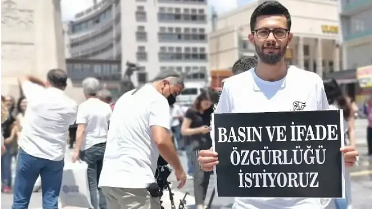Basın Kulübü Derneği'nde Mustafa Turan'a güvenoyu