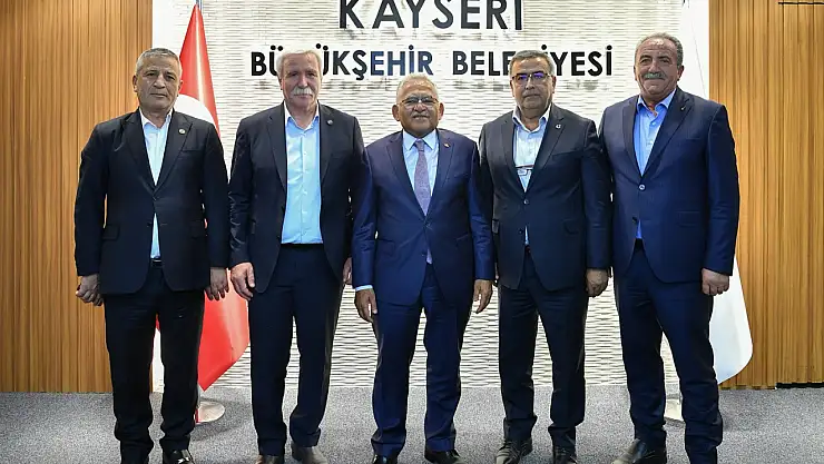 Başkan Büyükkılıç 5 İlçe Belediye Başkanıyla yatırım zirvesi düzenledi