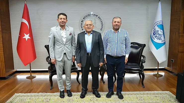 Başkan Büyükkılıç'a ziyaretçi akını
