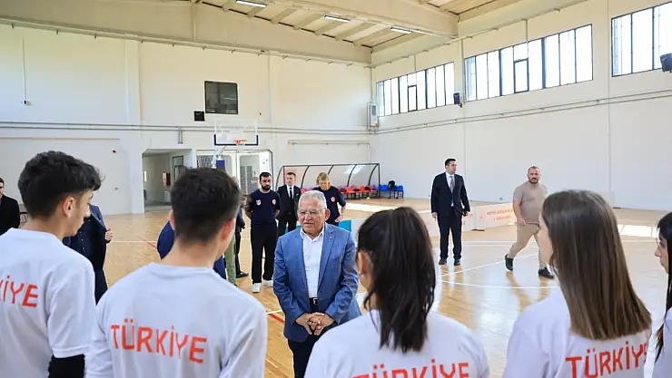 Başkan Büyükkılıç, amatör spora 27 milyon TL'yi aşkın destek sağladı