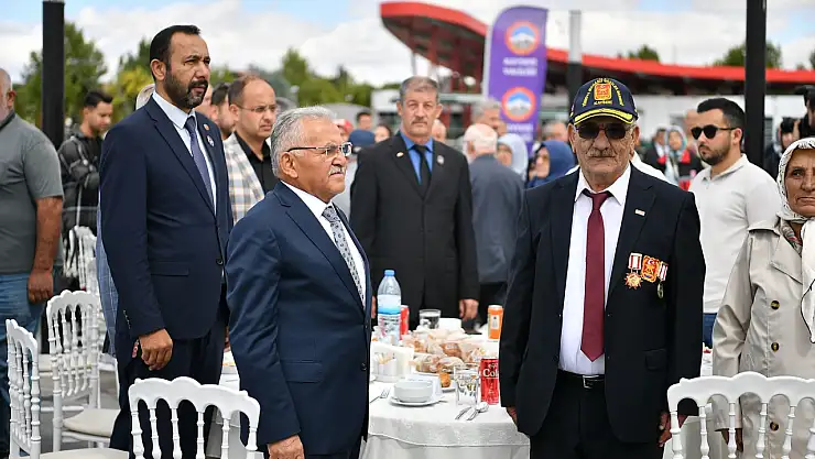 Başkan Büyükkılıç, Gaziler günü'nde kahramanlarla buluştu