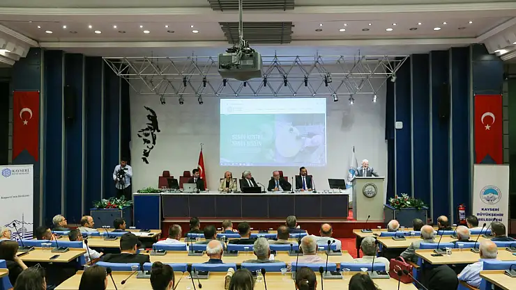 Başkan Büyükkılıç, Kent Konseyi'nde projelerini anlattı