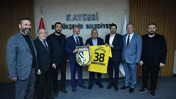 Başkan Büyükkılıç'tan amatör Futbola destek