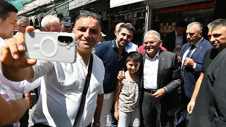 Başkan Büyükkılıç'tan Cami Kebir'de Esnaf ve Vatandaşlarla gönül dolu buluşma