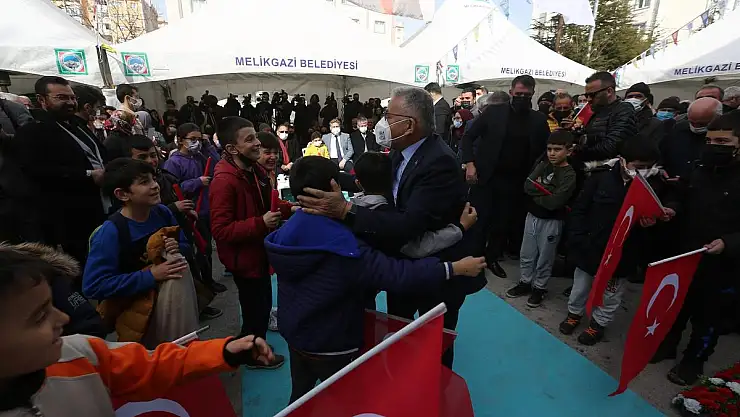 BAŞKAN BÜYÜKKILIÇ'TAN İLDEM'E ARMAĞAN