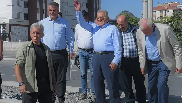 Başkan Büyükkılıç, Yolda İncelemelerde Bulundu