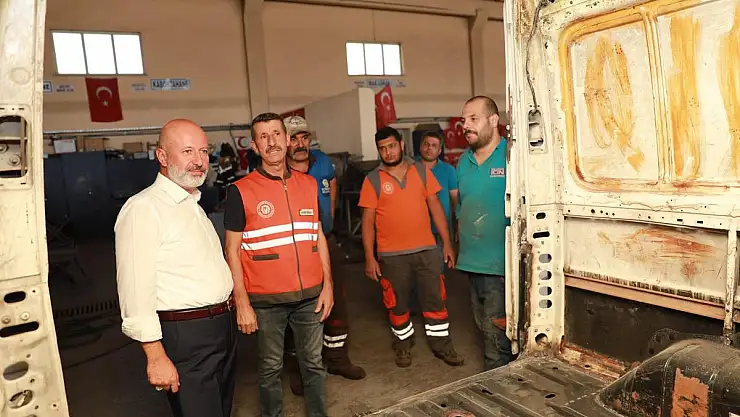 BAŞKAN ÇOLAKBAYRAKDAR, 'ATÖLYEMİZ, SANAYİ SİTESİ GİBİ ÇALIŞIYOR'