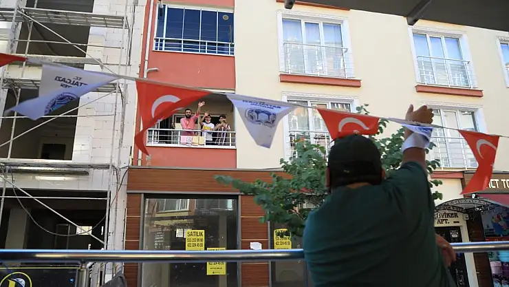 BAŞKAN GÜDER 'SİZ BU MİLLETİ BÖLEMEDİNİZ BÖLEMEYECEKSİNİZ'