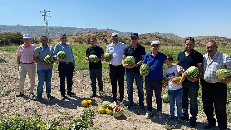 BAŞKAN ÖZDOĞAN, 'KARPUZSEKİSİ, HAYVANCILIKTA OLDUĞU GİBİ TARIMDA DA GÖZDE BİR BÖLGE OLMAYA ADAY'