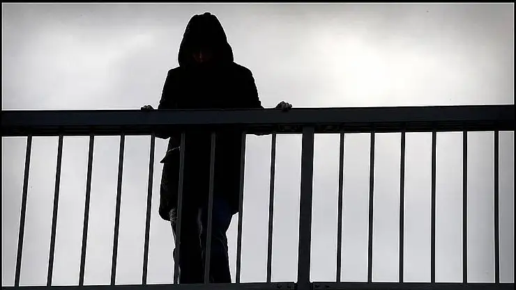 'Beni öldürecekler' dedi çatıya çıktı