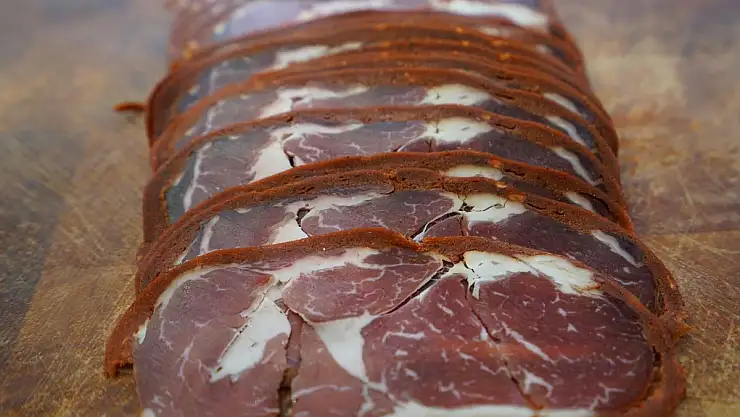 Bir dilim pastırma 8 lira oldu