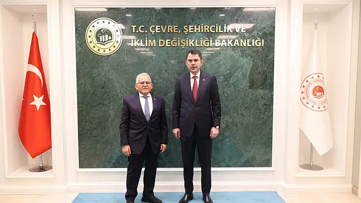 Büyükkılıç, Bakan Kurum ile Kayseri projelerini görüştü