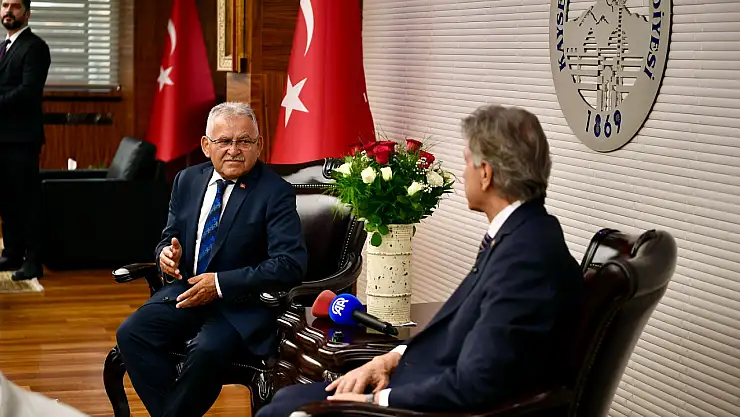 Büyükkılıç, Demir'i makamında karşıladı