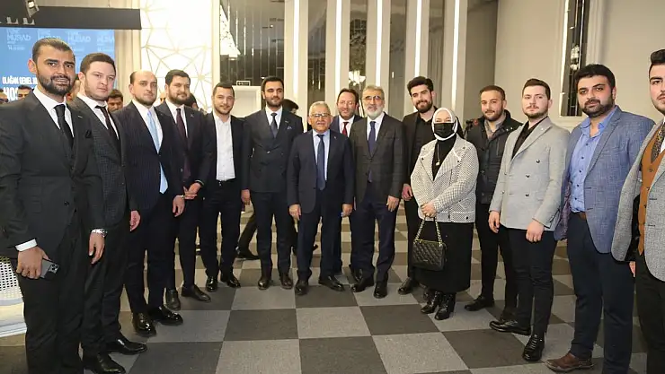 BÜYÜKKILIÇ, GENÇ MÜSİAD GENEL KURULU'NA KATILDI