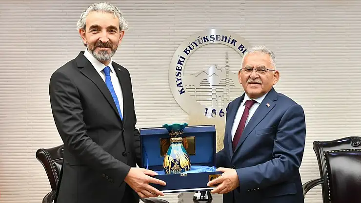 Büyükkılıç, Hizmet-İş Sendikası başkanını ağırladı