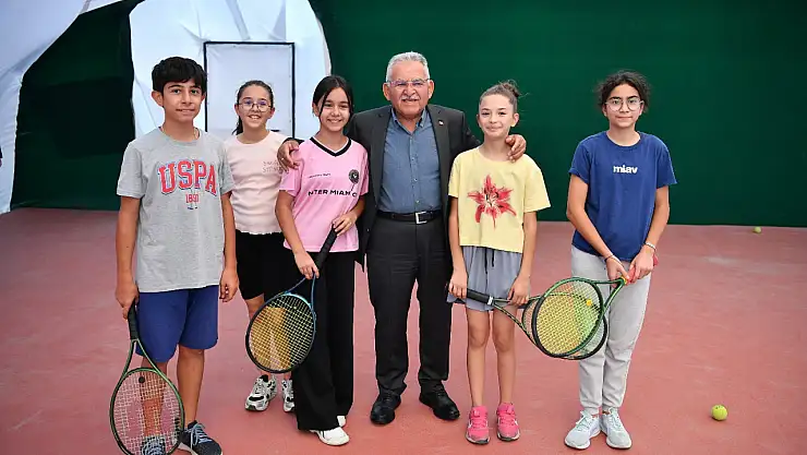 Büyükkılıç'tan Balon Tenis kortlarına ziyaret