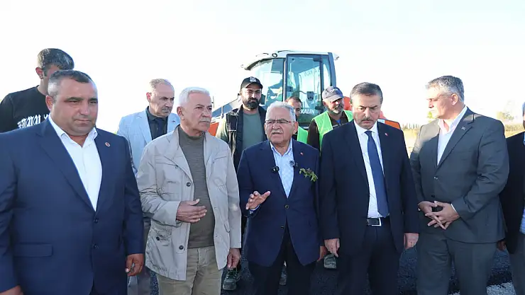 Büyükkılıç'tan Yeşilhisar'a asfalt çıkarması