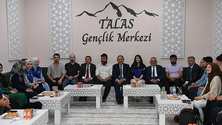 Büyükşehir, 'Dijital Gençlik Merkezi' Kuruyor