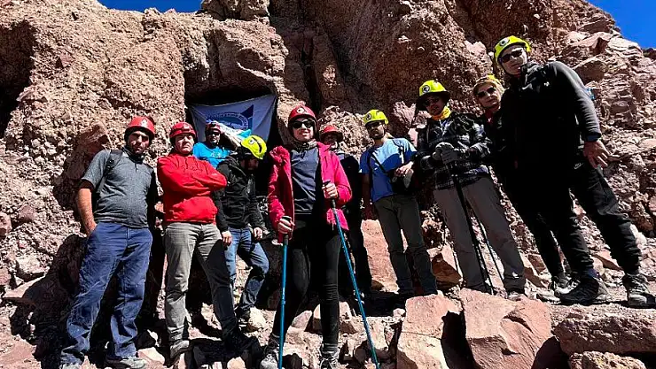 BÜYÜKŞEHİR İLE DAĞCILAR, ERCİYES'İN ZİRVESİNDE