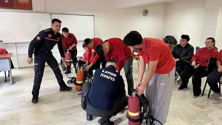 Büyükşehir İtfaiyesinden öğrencilere mesleki eğitim