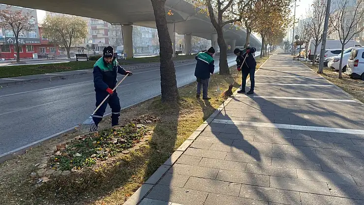 Büyükşehir Temizlik Çalışmalarına Devam Ediyor