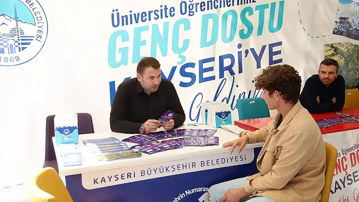 BÜYÜKŞEHİR'DEN ÜNİVERSİTE ÖĞRENCİLERİNE REHBERLİK VE DANIŞMANLIK HİZMETİ