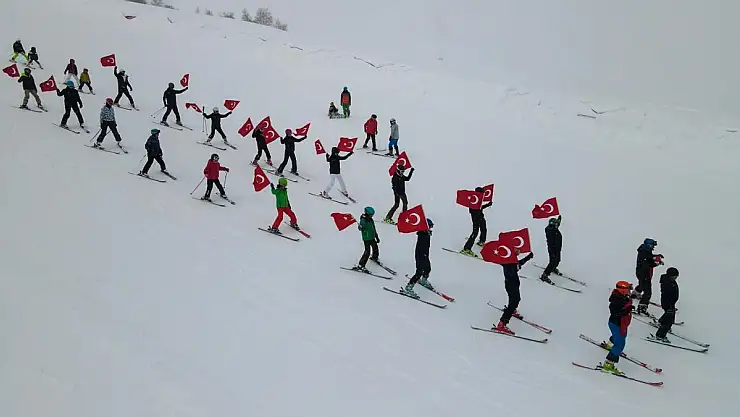 ÇANAKKALE ZAFERİNİN 107'İNCİ YILI KUTLANDI